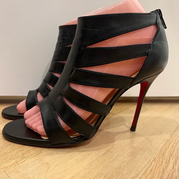 Christian Louboutin gladiator sandal - Picture 3 of 10